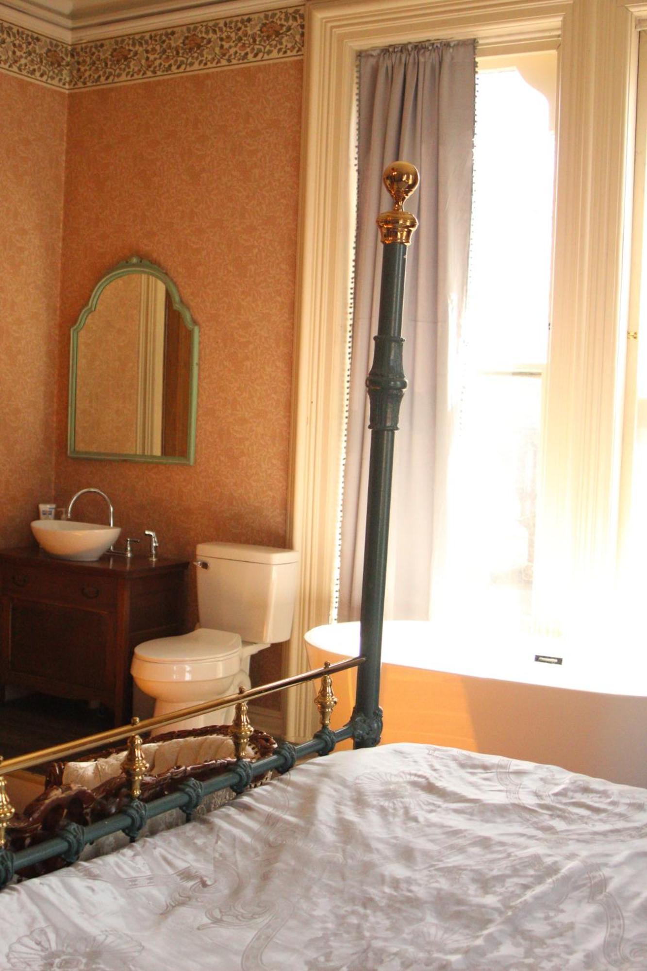 Henderson Castle Inn Kalamazoo Habitación foto
