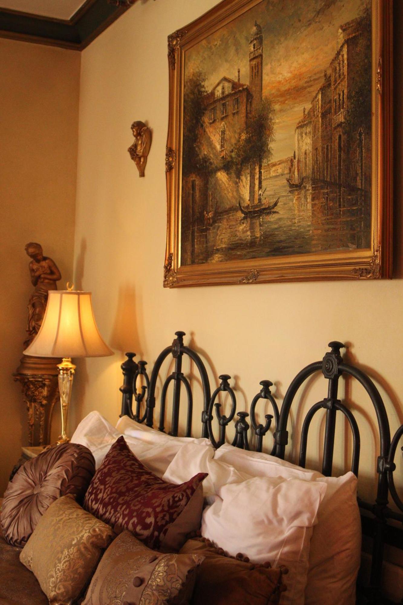 Henderson Castle Inn Kalamazoo Habitación foto
